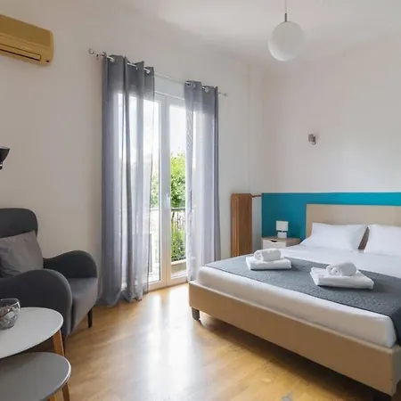 Cozy Hilton Hideaway: Central & Modern Athens Exterior photo
