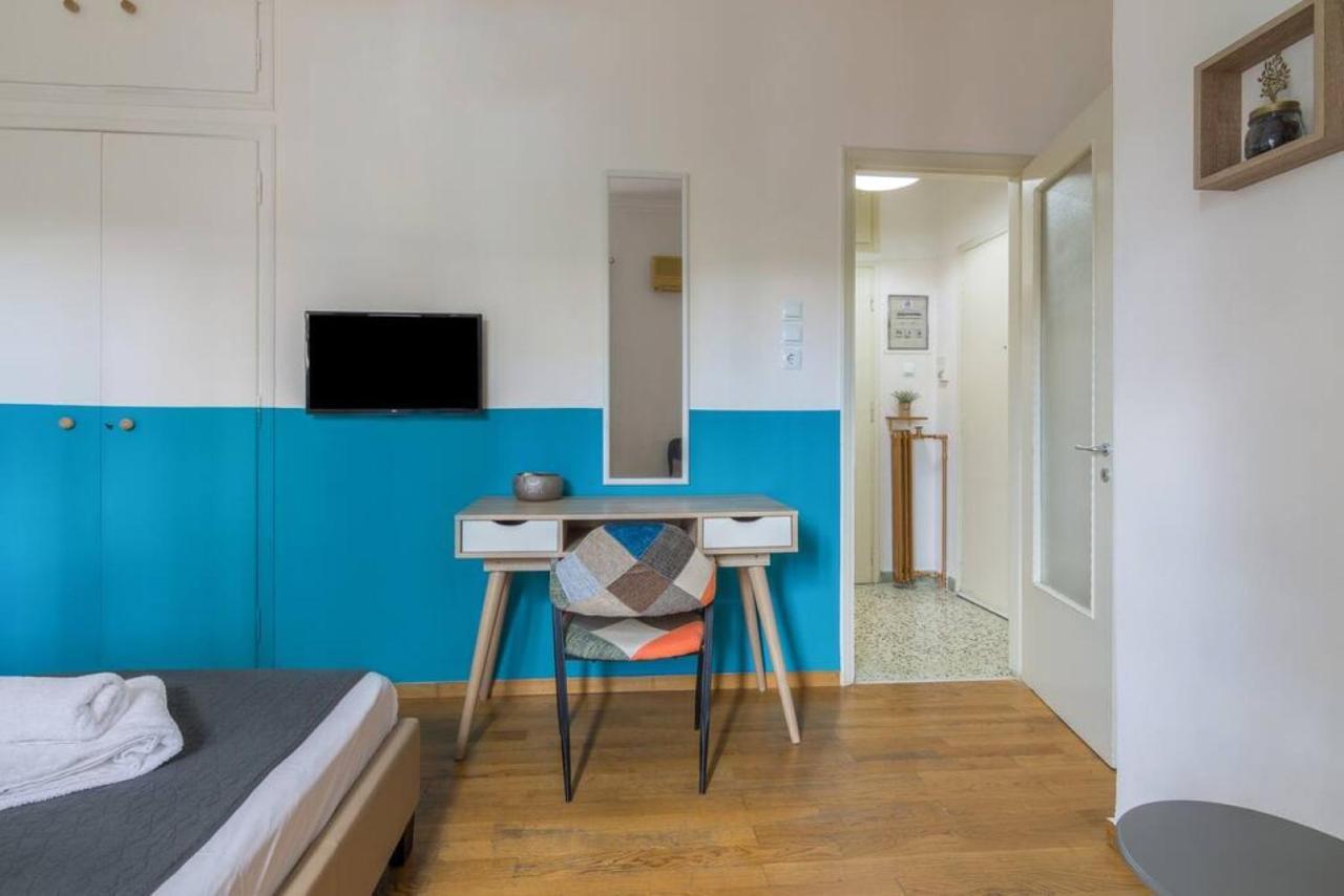 Cozy Hilton Hideaway: & Modern Apartment Athen